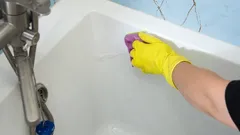 Vana se bude lesknout jako nová: Rychlý a bezpečný způsob čištění